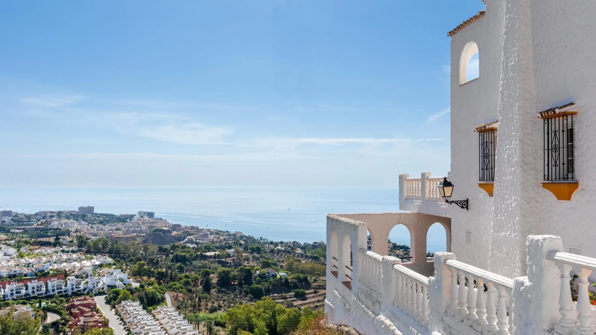 Tatil Evi Casa De La Buena Vida - 3 Bedroom Townhouse With Sea View Benalmádena