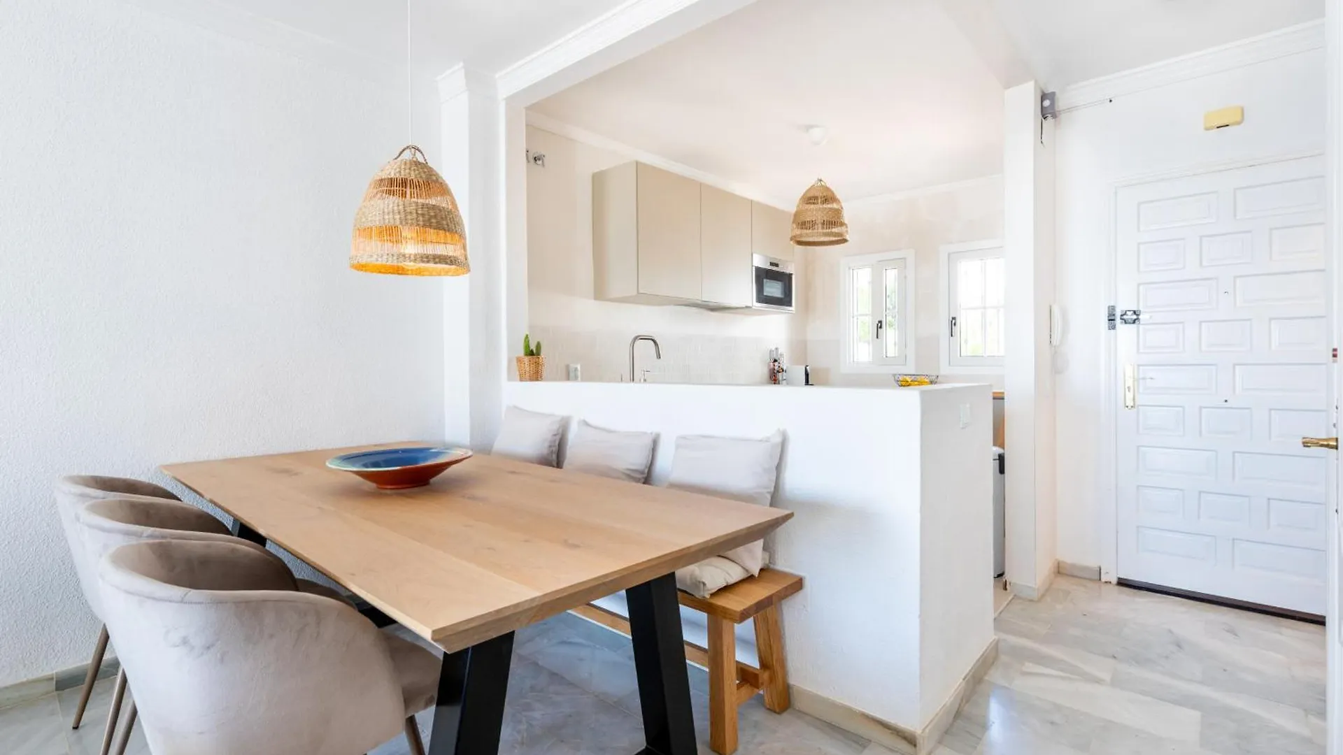 Casa De La Buena Vida - 3 Bedroom Townhouse With Sea View Benalmádena Tatil Evi