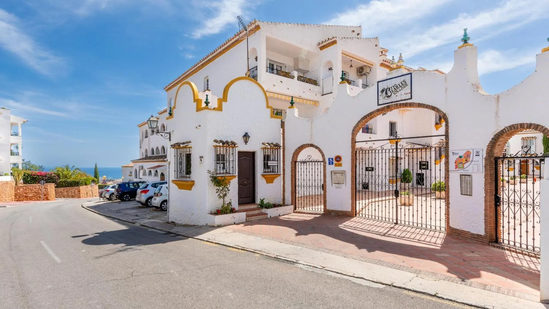 度假居 Casa De La Buena Vida - 3 Bedroom Townhouse With Sea View 贝纳尔马德纳